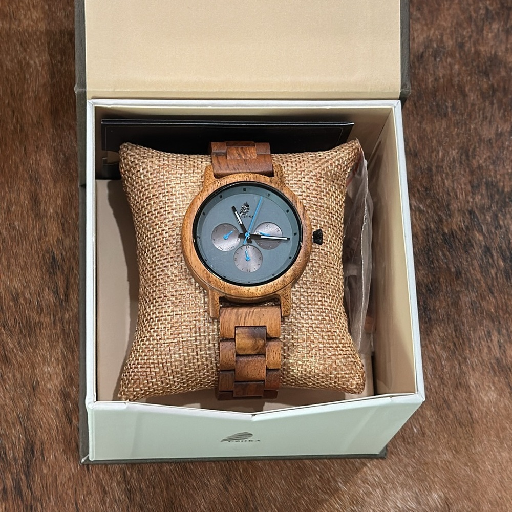 Brand New wooden Ozoka Watch